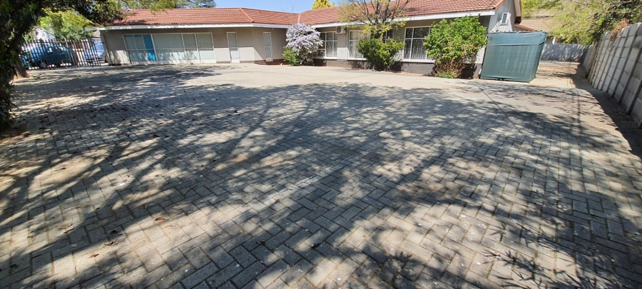 Commercial Property for Sale in Wilkoppies North West
